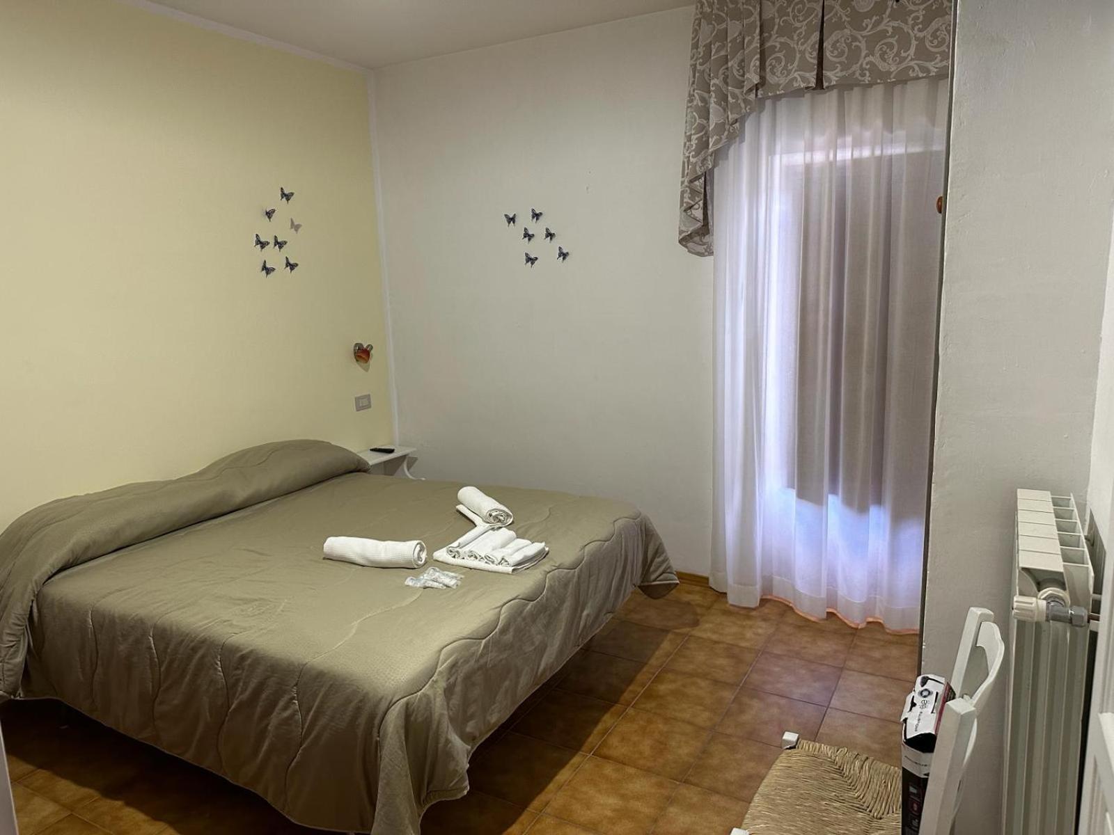 Claudia B&B Пескассеролі Екстер'єр фото